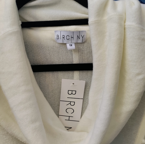 BIRCH NY - Womens solid creme sweater with scoop neck and fringe. NWT. Size - 1X - Picture 4 of 7